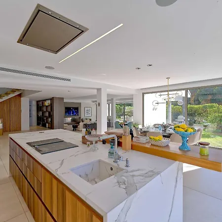 2244 New Modern Luxury In Puerto Banus 빌라